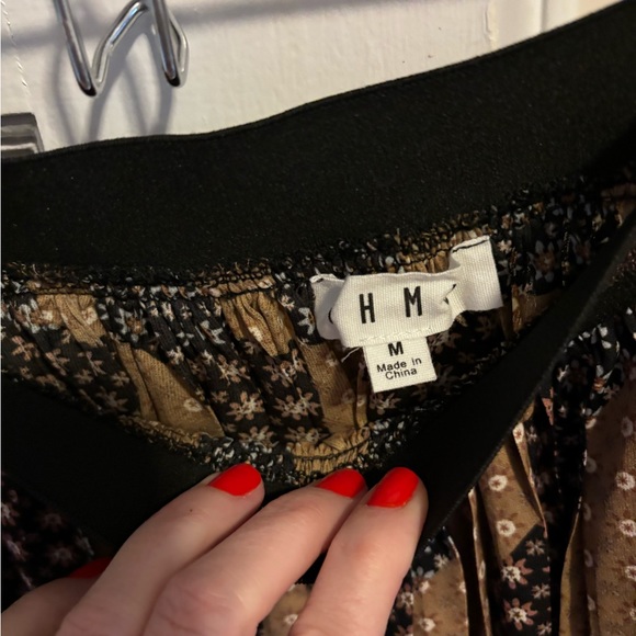 Skirt. Size medium - Picture 2 of 2